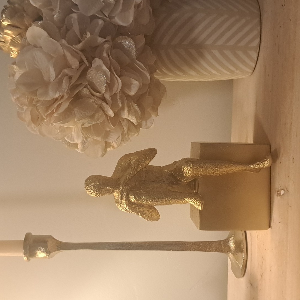 Artistic Thinking Man Sculpture